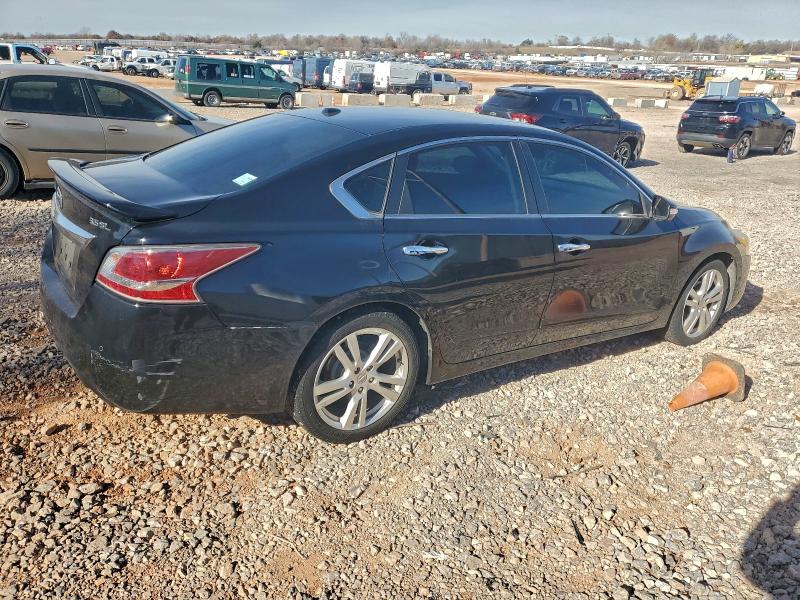 Photo 3 from auction – 2015 NISSAN ALTIMA 3.5 with VIN 1N4BL3AP5FC286048