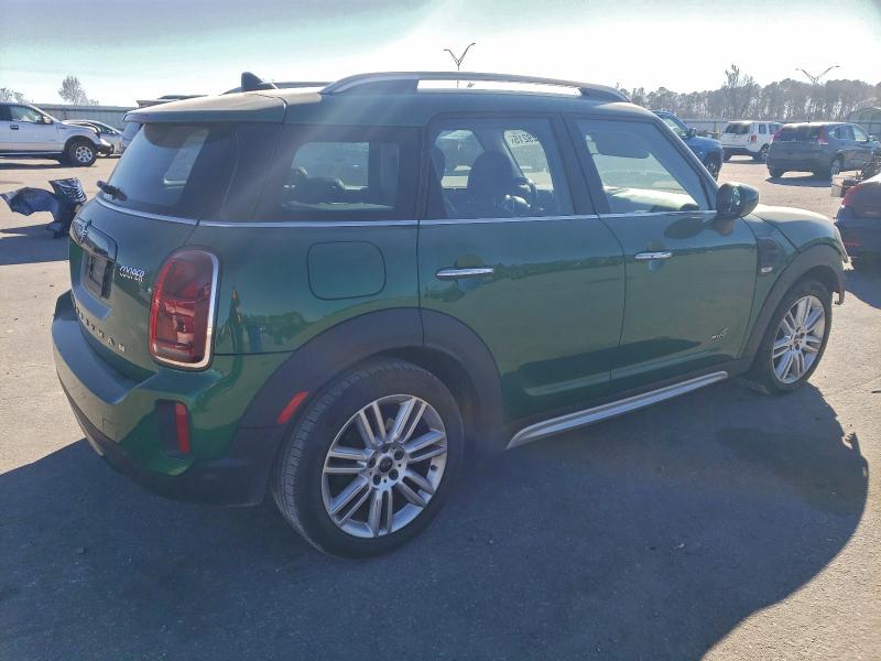 Photo 3 from auction – 2022 MINI COOPER COU with VIN WMZ43BR03N3N72712