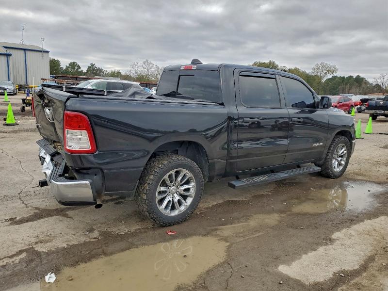 Photo 3 from auction – 2019 RAM 1500 TRADE with VIN 1C6RREGT0KN596136