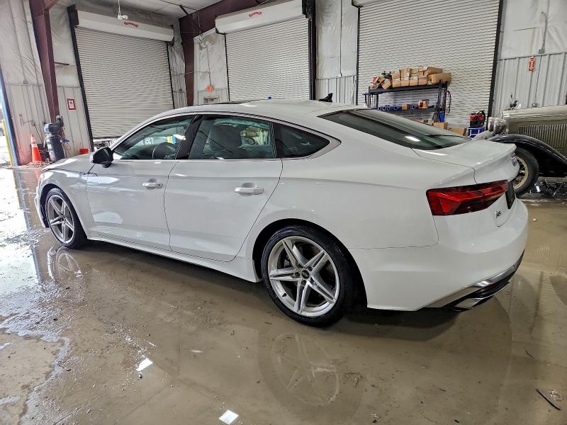 Фото 2 с аукциона – 2022 AUDI A5 PREMIUM с VIN WAUDACF58NA008364