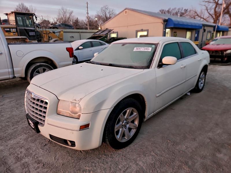 Photo 1 from auction – 2005 CHRYSLER 300 TOURIN with VIN 2C3JA53G75H686441