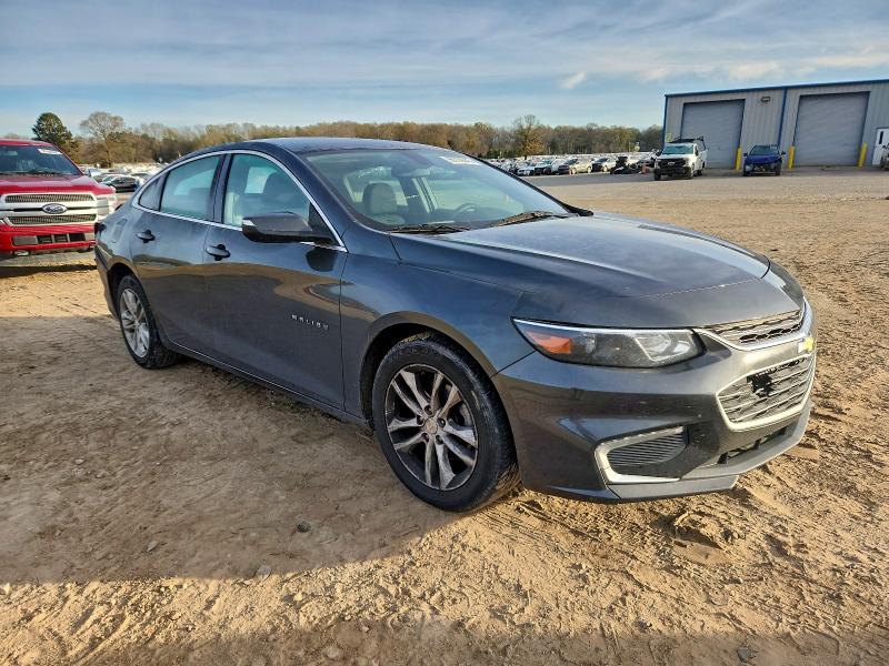 Photo 4 from auction – 2018 CHEVROLET MALIBU with VIN 1G1ZD5ST4JF178100