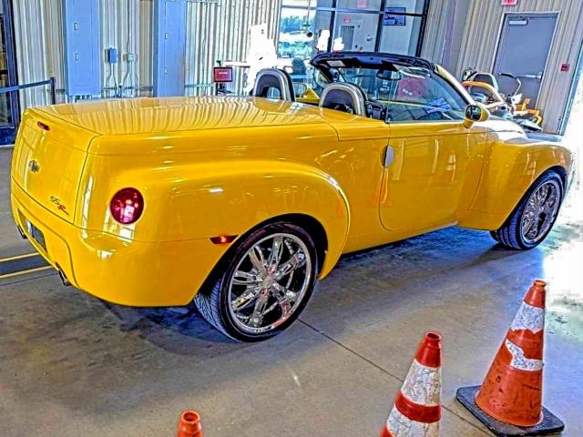 Photo 4 from auction – 2004 CHEVROLET SSR with VIN 1GCES14P64B107562