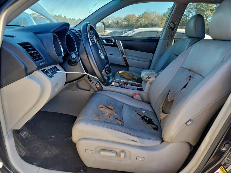 Фото 7 с аукциона – 2013 TOYOTA HIGHLANDER с VIN 5TDYK3EH4DS113997
