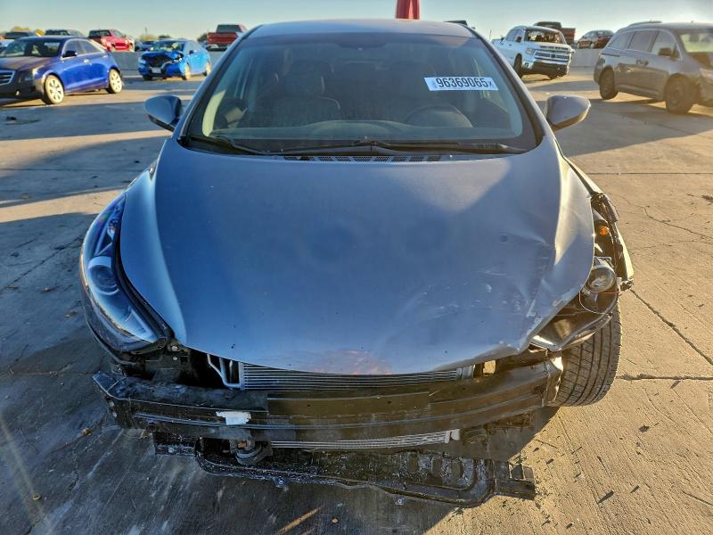 Photo 5 from auction – 2012 HYUNDAI ELANTRA GL with VIN 5NPDH4AE7CH091545