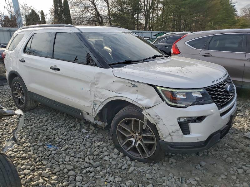Photo 4 from auction – 2019 FORD EXPLORER with VIN 1FM5K8GT2KGA28483