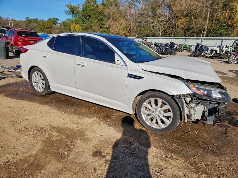 Photo 4 from auction – 2015 KIA OPTIMA EX with VIN 5XXGN4A79FG502709
