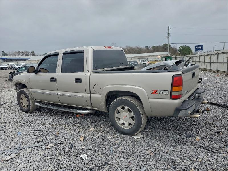 Photo 2 from auction – 2005 GMC NEW SIERRA with VIN 2GTEK13T151182721