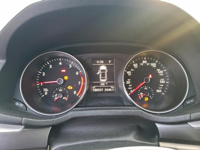 Photo 9 from auction – 2017 VOLKSWAGEN PASSAT with VIN 1VWDT7A39HC045116