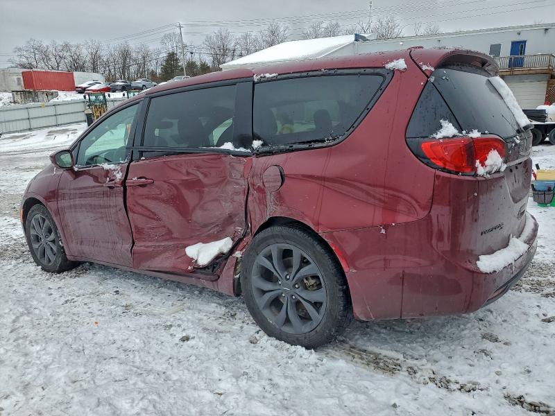 Фото 2 с аукциона – 2018 CHRYSLER PACIFICA T с VIN 2C4RC1FG8JR188878
