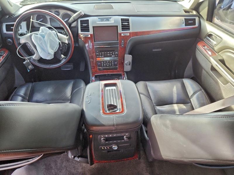 Photo 8 from auction – 2014 CADILLAC ESCALADE L with VIN 1GYS4BEF6ER140833