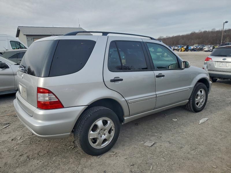 Photo 3 from auction – 2003 MERCEDES-BENZ ML 320 with VIN 4JGAB54E43A391391