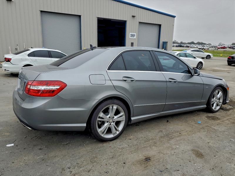 Photo 3 from auction – 2012 MERCEDES-BENZ E 350 with VIN WDDHF5KB9CA569334