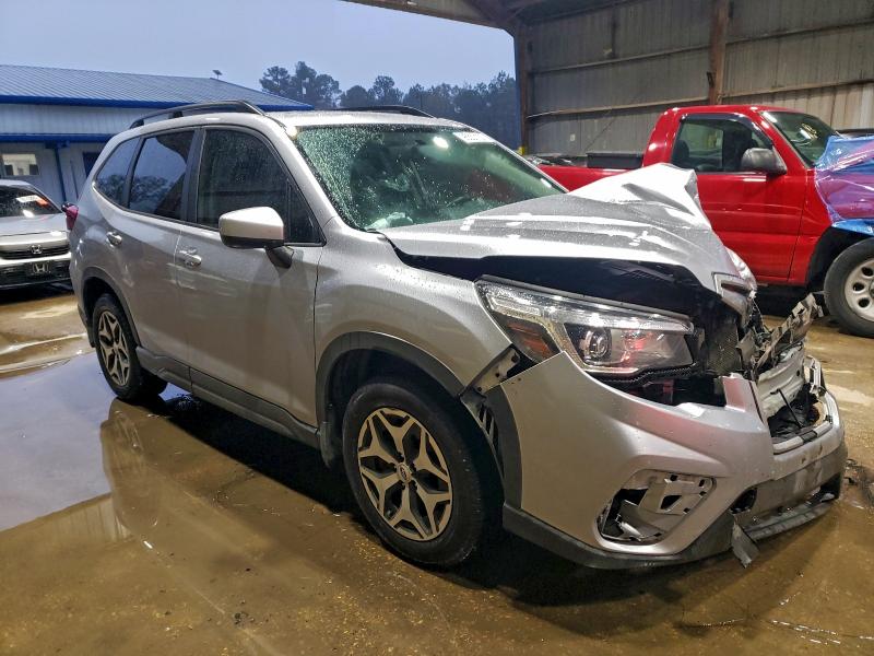 Photo 4 from auction – 2019 SUBARU FORESTER P with VIN JF2SKAEC0KH506753