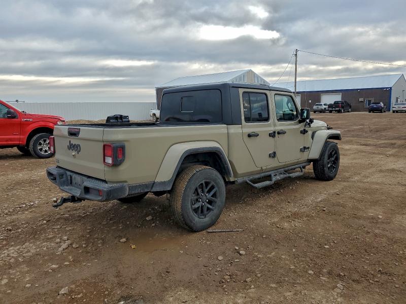 Photo 3 from auction – 2022 JEEP GLADIATOR with VIN 1C6HJTAG2NL165333