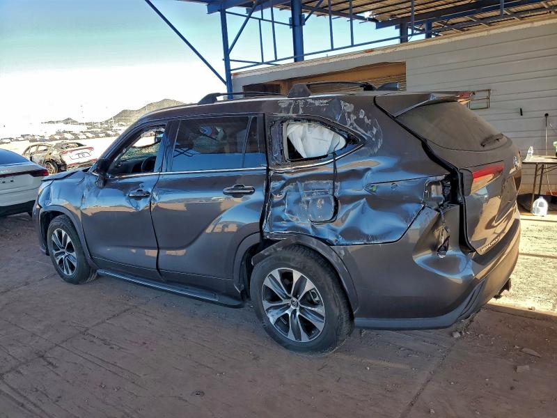 Photo 2 from auction – 2020 TOYOTA HIGHLANDER with VIN 5TDGZRAH2LS011029