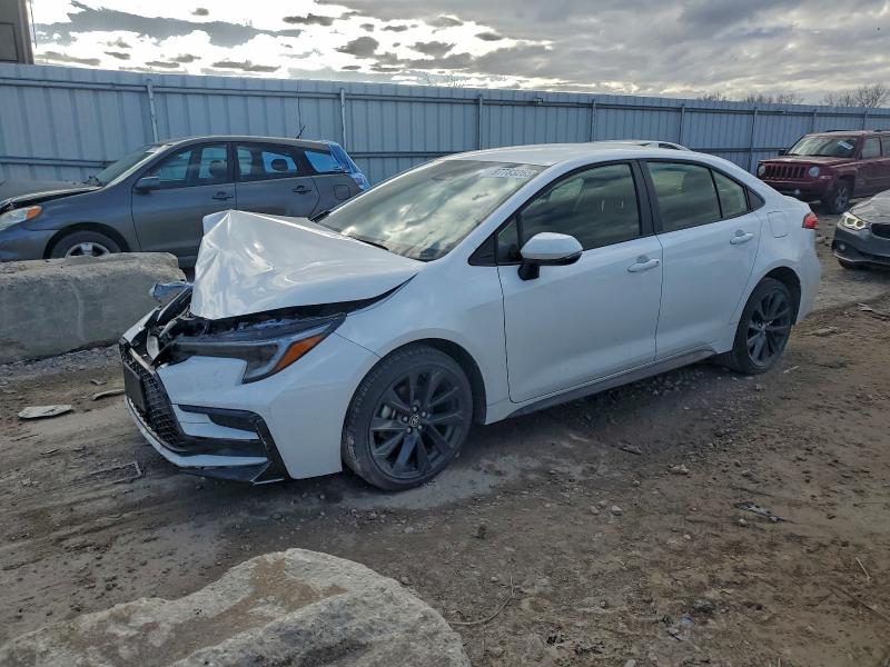 TOYOTA COROLLA LE 2024 with VIN JTDBCMFEXR3054153 - Photo from auction