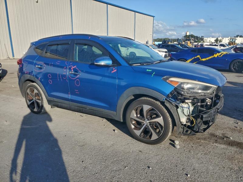 Photo 4 from auction – 2016 HYUNDAI TUCSON LIM with VIN KM8J33A20GU049744