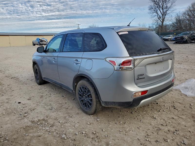 Photo 2 from auction – 2015 MITSUBISHI OUTLANDER with VIN JA4AD2A3XFZ009316