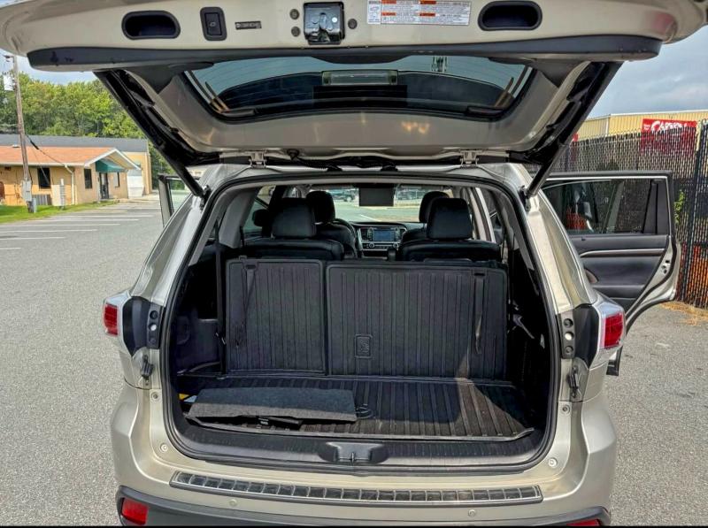 Photo 12 from auction – 2014 TOYOTA HIGHLANDER with VIN 5TDDKRFH6ES048832