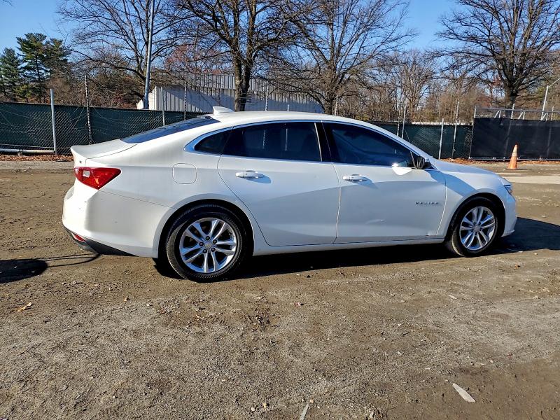 Photo 3 from auction – 2016 CHEVROLET MALIBU LT with VIN 1G1ZE5ST3GF307353