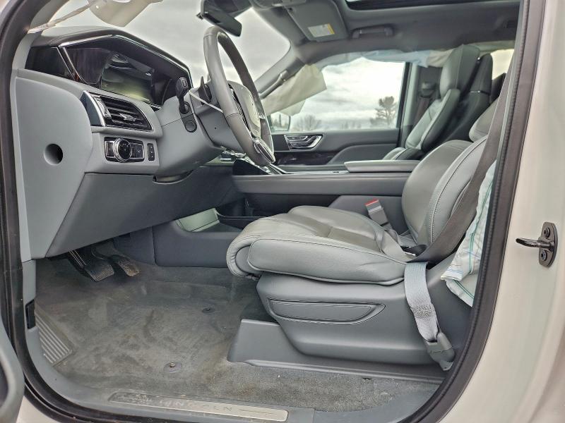 Photo 7 from auction – 2018 LINCOLN NAVIGATOR with VIN 5LMJJ2LT7JEL13238