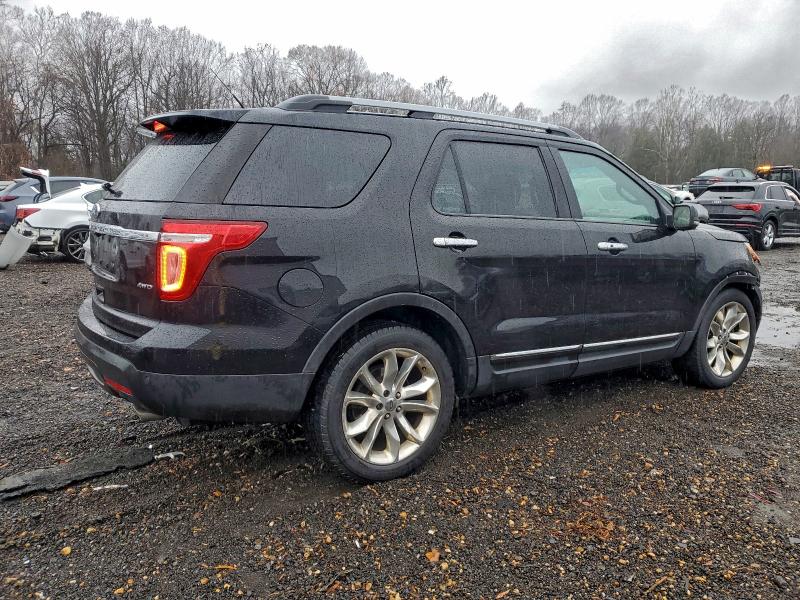 Photo 3 from auction – 2011 FORD EXPLORER L with VIN 1FMHK8F89BGA94507