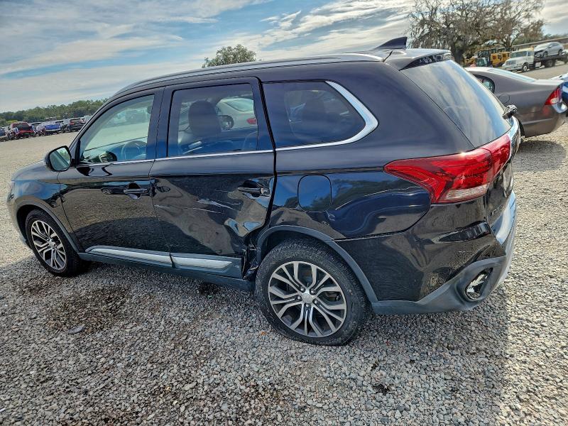 Photo 2 from auction – 2017 MITSUBISHI OUTLANDER with VIN JA4AD3A38HZ010666