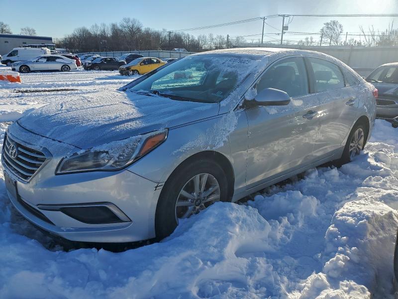 HYUNDAI SONATA 2016 with VIN 5NPE24AF9GH291637 - Photo from auction