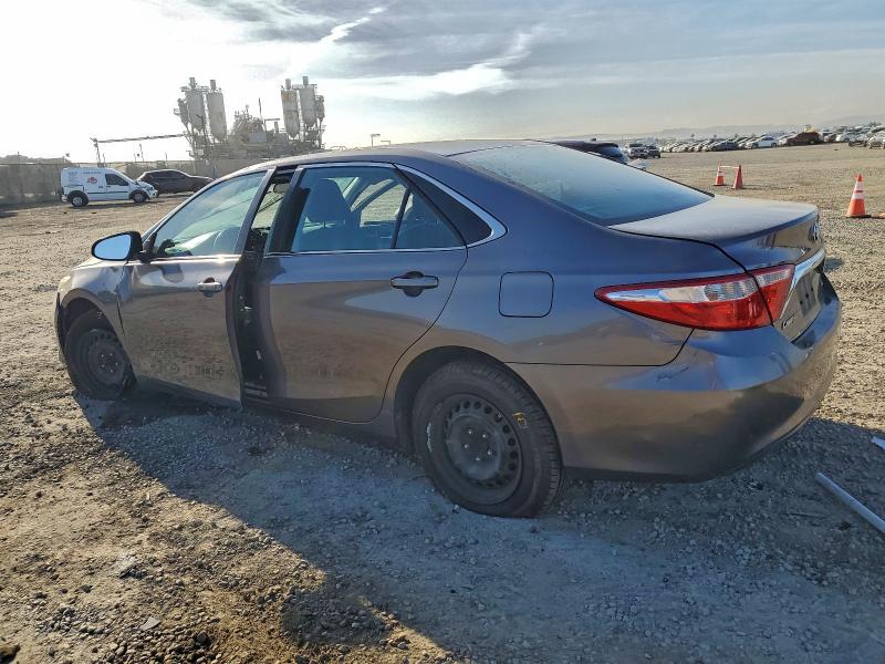 Photo 2 from auction – 2015 TOYOTA CAMRY with VIN 4T4BF1FK9FR497171