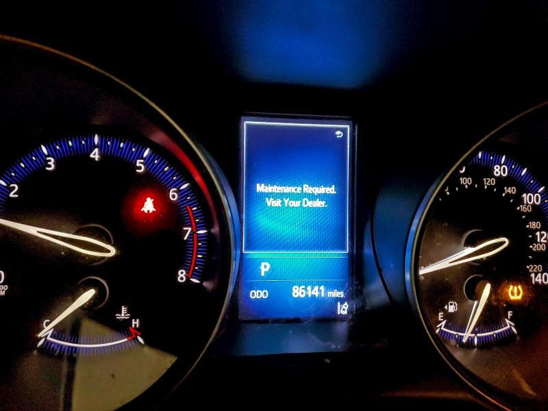Photo 9 from auction – 2018 TOYOTA C-HR XLE with VIN NMTKHMBX4JR025175