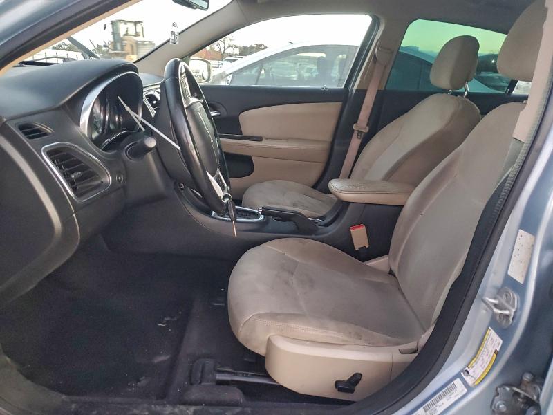 Photo 7 from auction – 2012 CHRYSLER 200 TOURIN with VIN 1C3CCBBG6CN180512