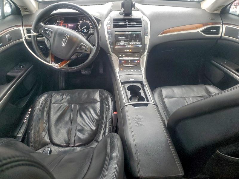 Photo 8 from auction – 2013 LINCOLN MKZ with VIN 3LN6L2J98DR824372