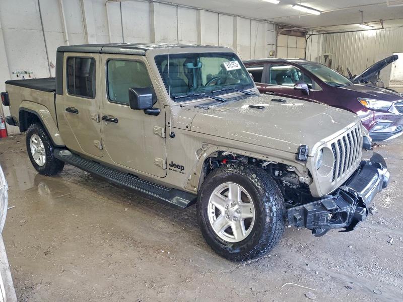 Photo 4 from auction – 2020 JEEP GLADIATOR with VIN 1C6HJTAG6LL211744