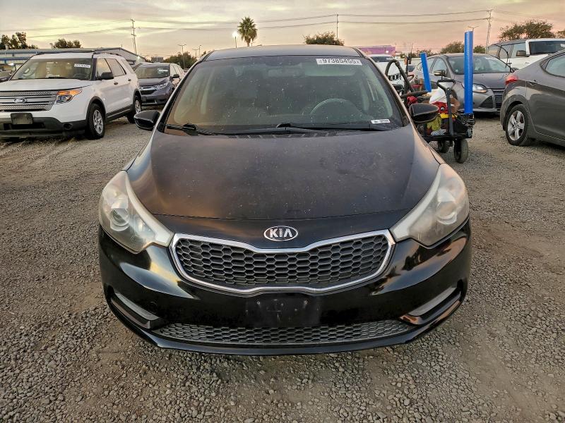 Photo 5 from auction – 2015 KIA FORTE LX with VIN KNAFK4A63F5424991