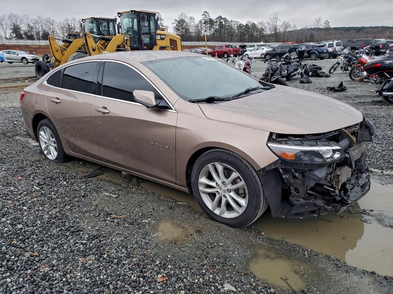 Photo 4 from auction – 2018 CHEVROLET MALIBU with VIN 1G1ZD5ST7JF244123