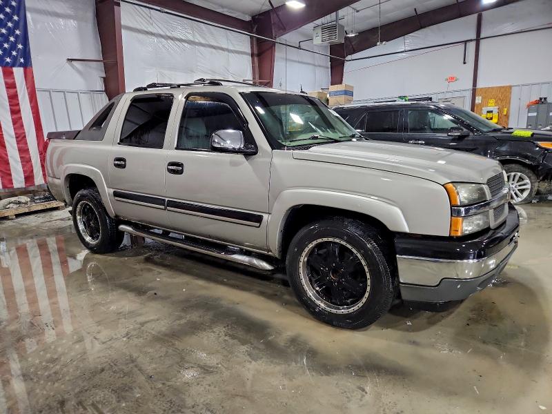 Photo 4 from auction – 2005 CHEVROLET AVALANCHE with VIN 3GNEC12Z55G216497