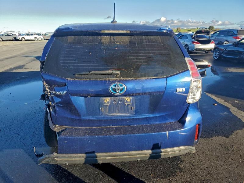 Photo 6 from auction – 2015 TOYOTA PRIUS V with VIN JTDZN3EU3FJ032157