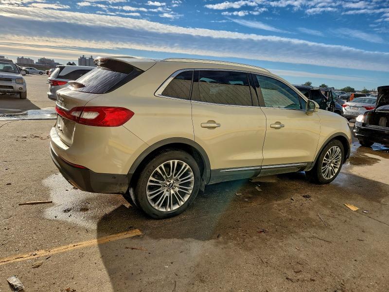 Photo 3 from auction – 2016 LINCOLN MKX RESERV with VIN 2LMTJ6LR1GBL45957