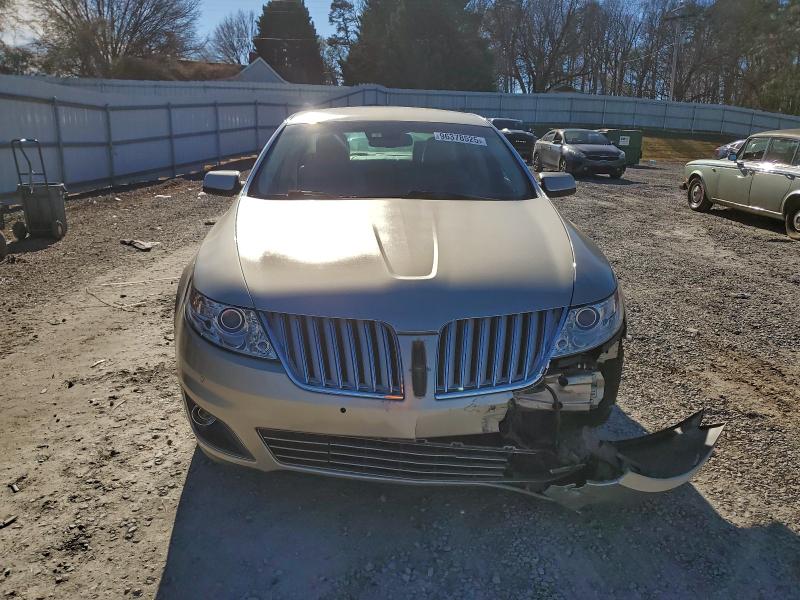 Photo 5 from auction – 2010 LINCOLN MKS with VIN 1LNHL9DR6AG609962