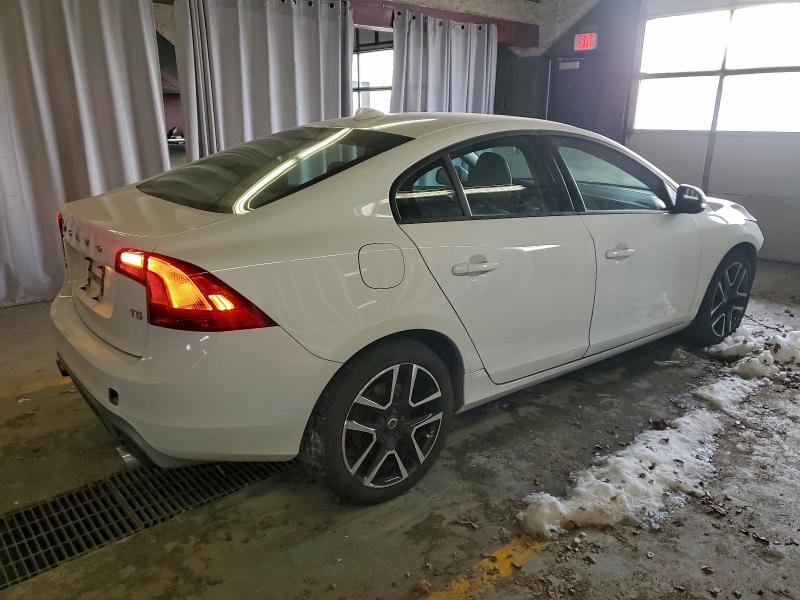 Photo 3 from auction – 2017 VOLVO S60 with VIN YV126MFL3H2421611