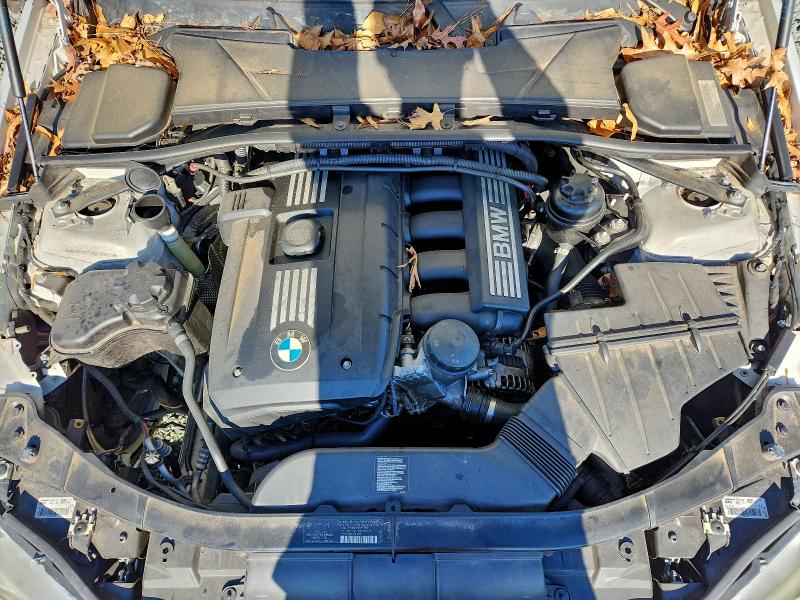Photo 11 from auction – 2011 BMW 328 I with VIN WBAPH7C57BE851853