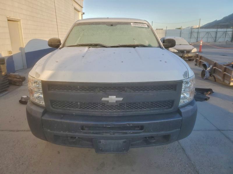 Photo 5 from auction – 2011 CHEVROLET SILVERADO with VIN 1GCNKPE05BF194557