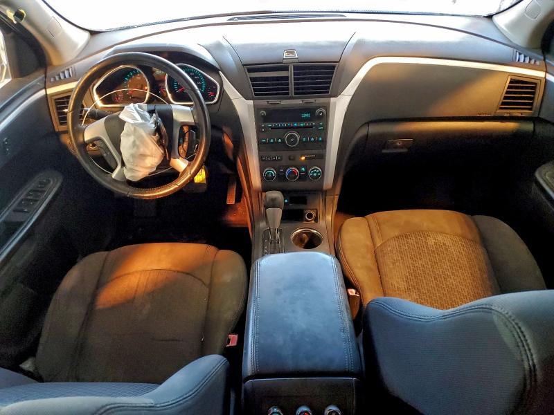 Photo 8 from auction – 2010 CHEVROLET TRAVERSE L with VIN 1GNLRFEDXAS125263