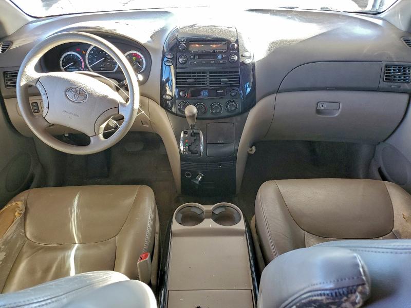 Photo 8 from auction – 2005 TOYOTA SIENNA CE with VIN 5TDZA23C15S282143