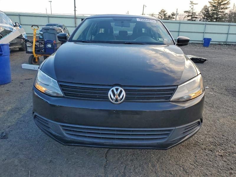 Photo 5 from auction – 2014 VOLKSWAGEN JETTA BASE with VIN 3VW2K7AJ8EM384744