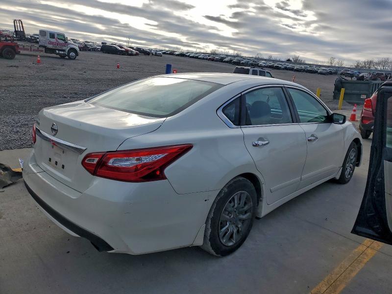 Photo 3 from auction – 2017 NISSAN ALTIMA 2.5 with VIN 1N4AL3AP7HC155072