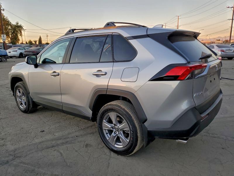 Photo 2 from auction – 2025 TOYOTA RAV4 with VIN 2T3W1RFV1SW435820