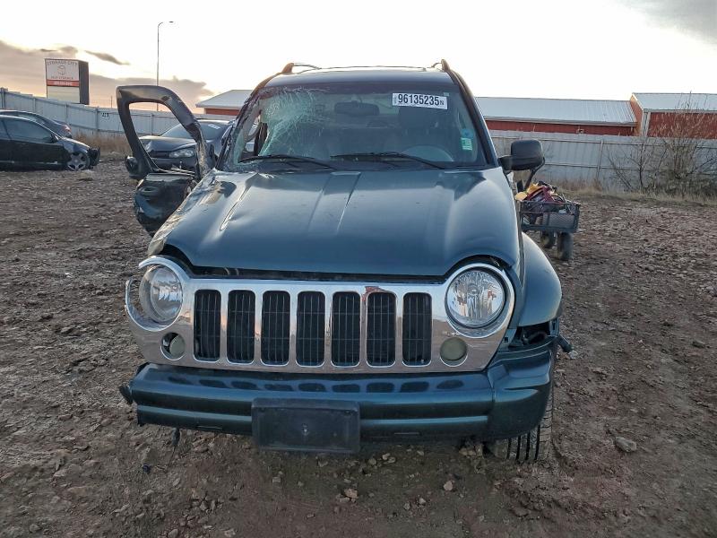 Photo 5 from auction – 2005 JEEP LIBERTY with VIN 1J4GL58K25W542112