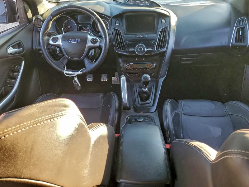 Photo 8 from auction – 2013 FORD FOCUS ST with VIN 1FADP3L92DL319547